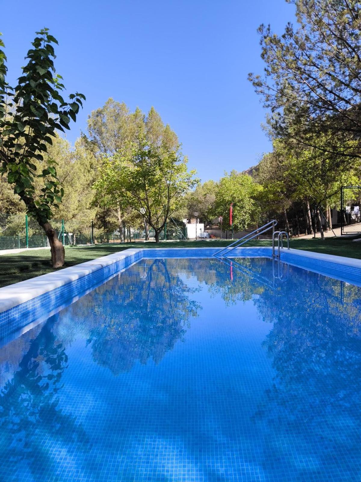 Centro De Ocio Alua Casa Rural Iznajar Lago De Andalucia Exteriör bild